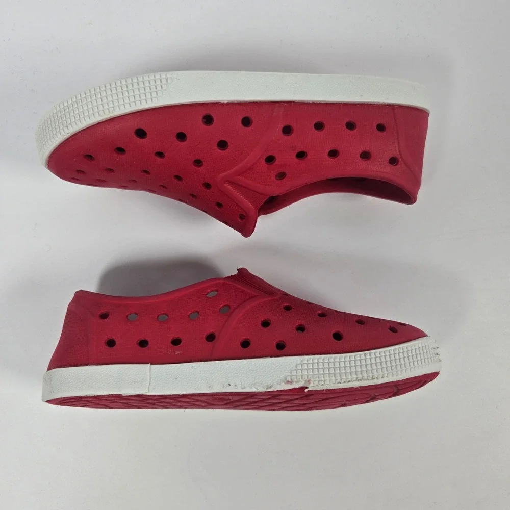 Old Navy Slip On Water Shoes Kids 9 Red Perforated EVA Summer Beach Sneakers